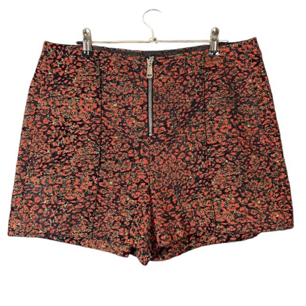 ZARA Basics High Rise Floral Jacquard Shorts Front Zip Red Black Size Large New